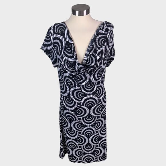 Notations Womens Small Dress V Neck Black White Pattern Polyester Blend - Picture 1 of 6
